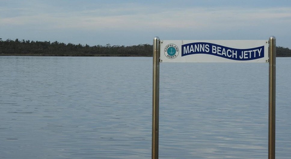 Manns Beach, Australia
